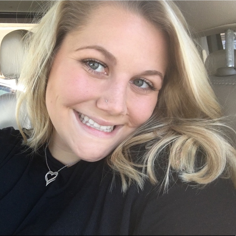 Meet your Posher, Molly